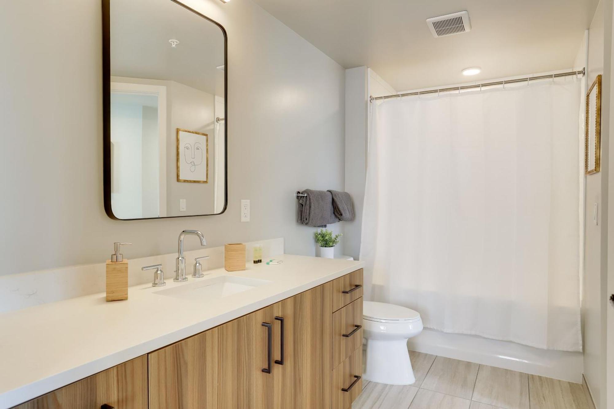 Stylish Condo At Clarendon With Rooftop Views Arlington Zewnętrze zdjęcie