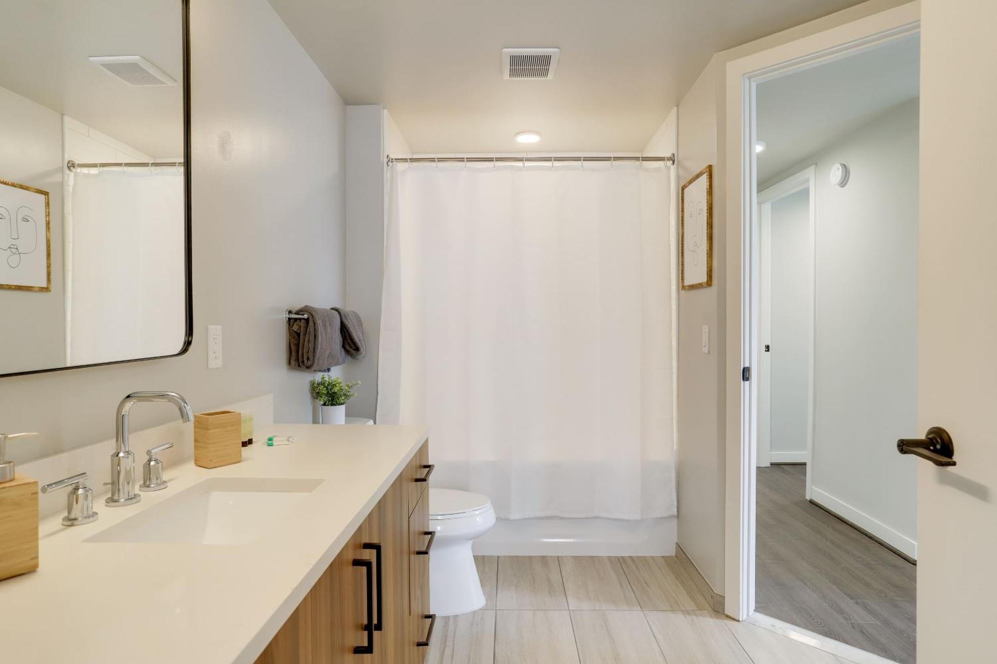 Stylish Condo At Clarendon With Rooftop Views Arlington Zewnętrze zdjęcie