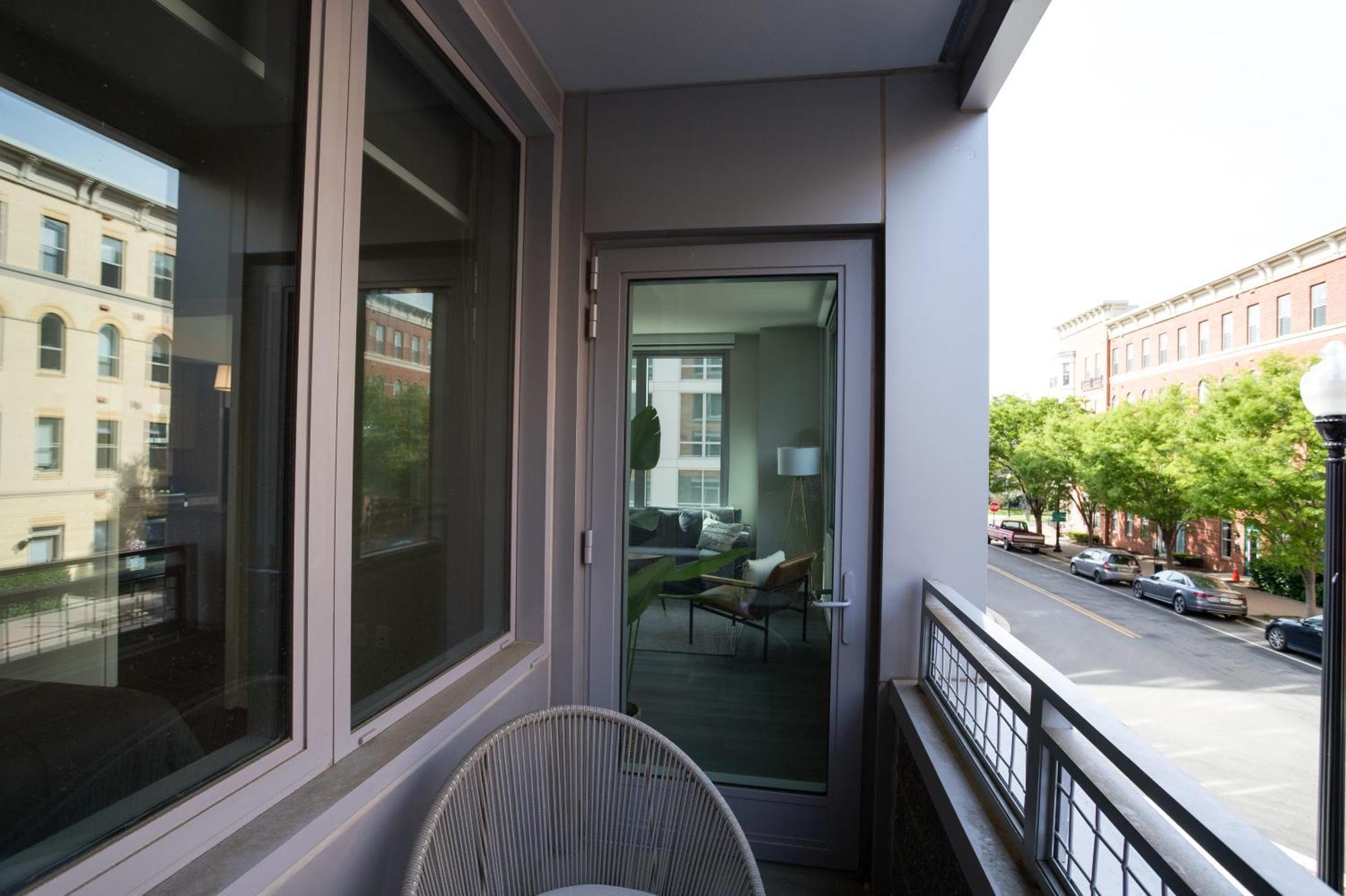 Stylish Condo At Clarendon With Rooftop Views Arlington Zewnętrze zdjęcie