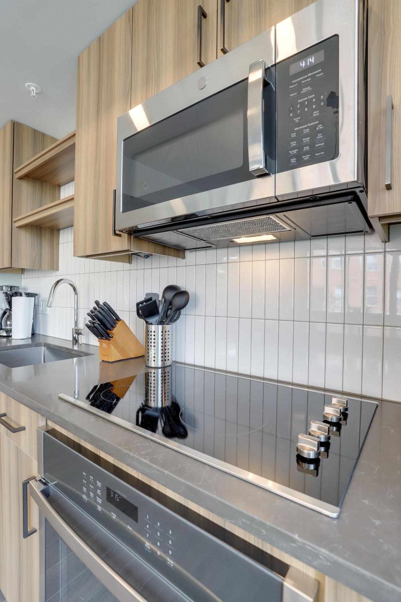 Stylish Condo At Clarendon With Rooftop Views Arlington Zewnętrze zdjęcie